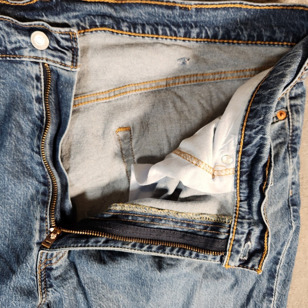 Levi's 541‎ Jeans Men's 42X30 (Tag 40X30) Blue Zip Up Straight Wide Leg - Picture 6 of 16